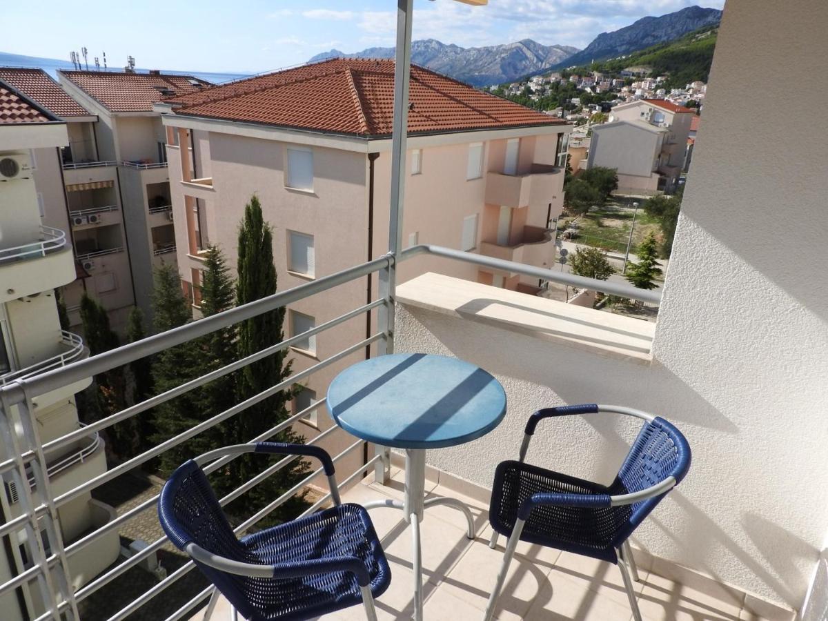 Ruza&Nikolina "1" Apartmani - Baška Voda Exterior foto