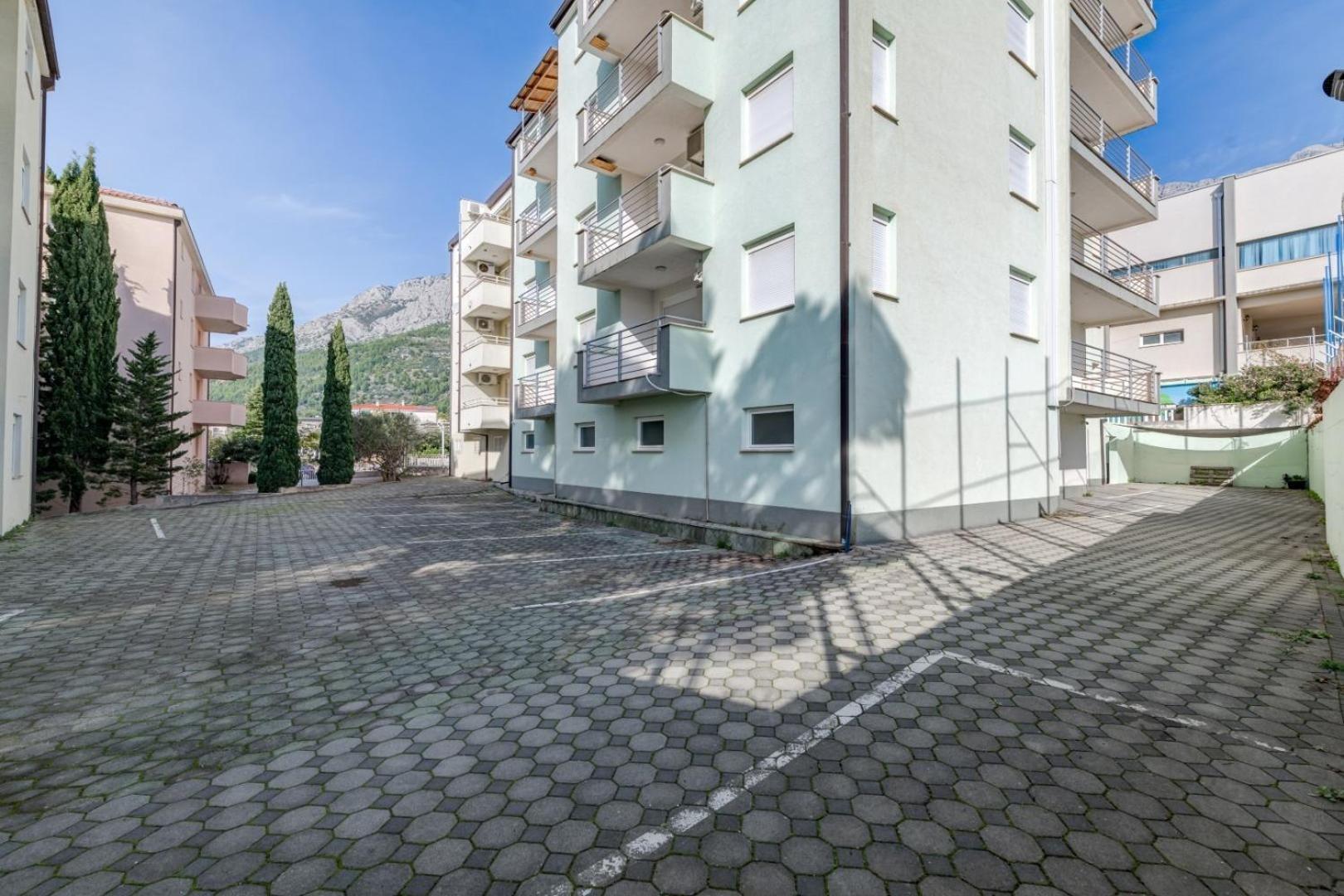 Ruza&Nikolina "1" Apartmani - Baška Voda Exterior foto